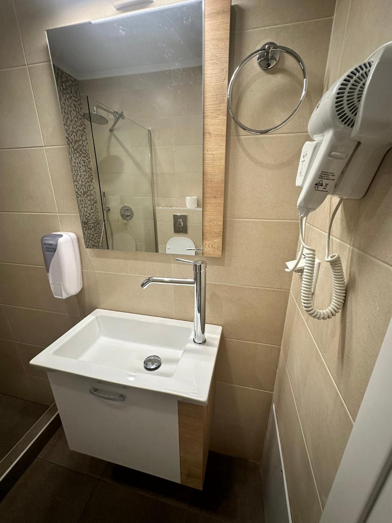 Ktimavita Apartment 1 帕特雷 外观 照片